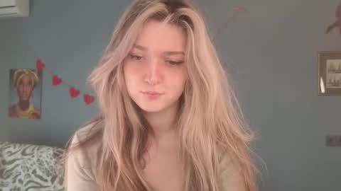 Bella online show from 03/28/26, 05:40