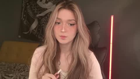 Bella online show from 05/18/26, 11:32