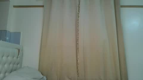 purple_honey1 online show from 04/01/26, 02:47