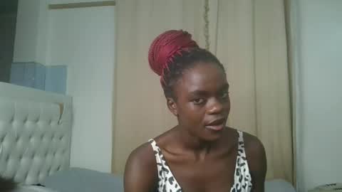 purple_honey1 online show from 04/08/26, 08:53