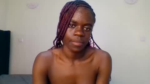 purple_honey1 online show from 05/17/26, 08:12