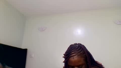 purple_honey1 online show from 05/20/26, 08:48