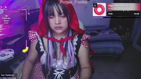 Snapshot of purple_pookie chatting on 10/28/25, 02:59 Sofia online show from 10/28/25, 02:59