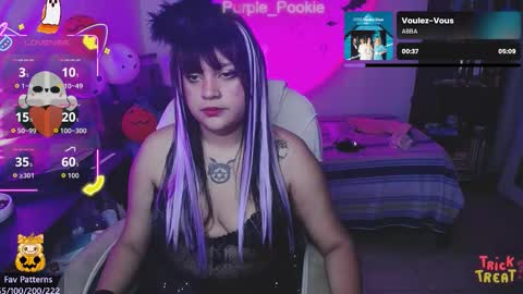 Snapshot of purple_pookie chatting on 10/30/25, 04:25 Sofia online show from 10/30/25, 04:25
