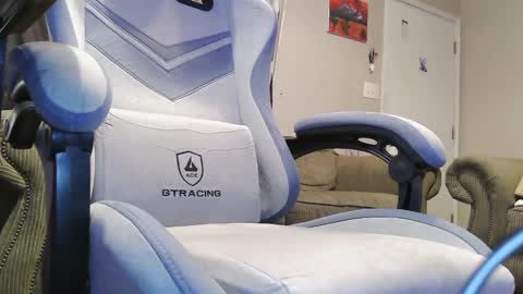 Snapshot of purpledragon7711 chatting on 11/04/25, 03:22 purpledragon7711 online show from 11/04/25, 03:22