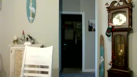 Snapshot of purpleshroom chatting on 12/03/24, 08:50 purpleshroom online show from 12/03/24, 08:50