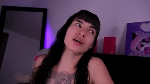 Alynn online show from 08/04/26, 01:53