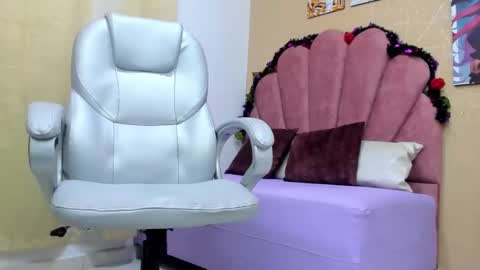 Sara online show from 12/06/24, 07:54