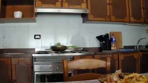 Mary online show from 01/26/25, 01:04