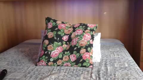 Mary online show from 02/07/25, 02:47