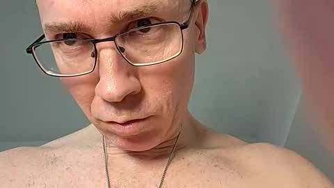 Snapshot of pussy_licker69__ chatting on 10/17/25, 10:45 Pussy Licker - Womens Orgasm Paradise online show from 10/17/25, 10:45