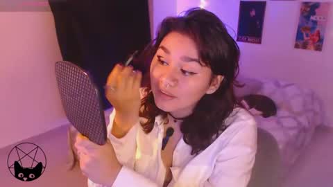 Mari online show from 06/11/26, 02:00
