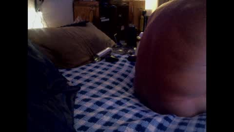 Snapshot of pussyeat2please chatting on 12/17/24, 08:43 Rick online show from 12/17/24, 08:43