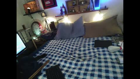 Snapshot of pussyeat2please chatting on 12/24/24, 06:44 Rick online show from 12/24/24, 06:44