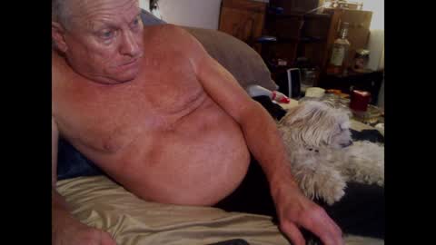 Snapshot of pussyeat2please chatting on 12/31/24, 08:23 Rick online show from 12/31/24, 08:23