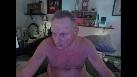 Snapshot of pussyeat2please chatting on 01/28/25, 03:46 Rick online show from 01/28/25, 03:46