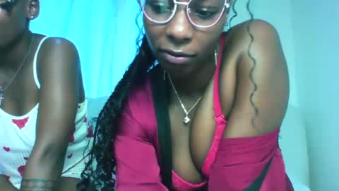 Snapshot of pussylash chatting on 12/15/25, 12:09 kate and noels online show from 12/15/25, 12:09