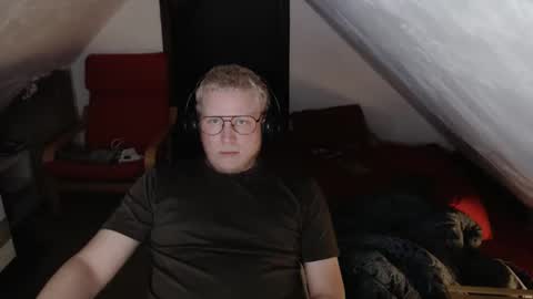 Snapshot of pussylovercb chatting on 10/11/25, 08:40 pussylovercb online show from 10/11/25, 08:40