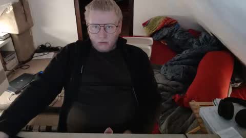 Snapshot of pussylovercb chatting on 11/19/25, 08:14 pussylovercb online show from 11/19/25, 08:14