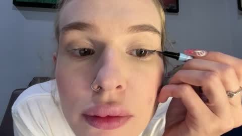 Lina online show from 03/09/26, 07:40