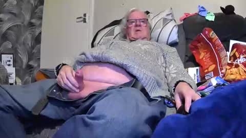 Genital sucker online show from 01/26/25, 08:23