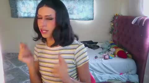 Snapshot of putiputisexo chatting on 06/12/26, 04:50 putinaicolls online show from 06/12/26, 04:50