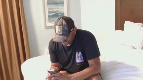 Snapshot of pwnst3rz chatting on 12/18/24, 04:09 pwnst3rz online show from 12/18/24, 04:09