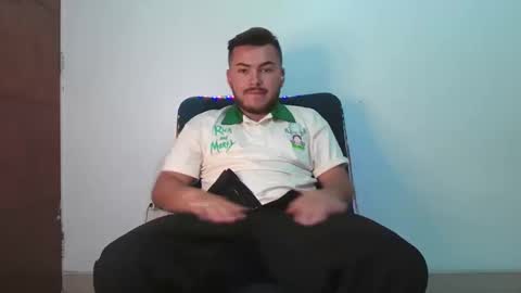 Snapshot of pypexonix chatting on 04/06/26, 01:47 pipe online show from 04/06/26, 01:47