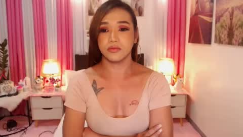 Queen Agatha online show from 12/17/24, 12:54