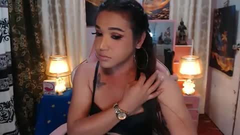 Queen Agatha online show from 03/10/25, 11:10