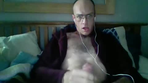 Snapshot of q2phq2ph chatting on 09/13/25, 04:40 q2phq2ph online show from 09/13/25, 04:40