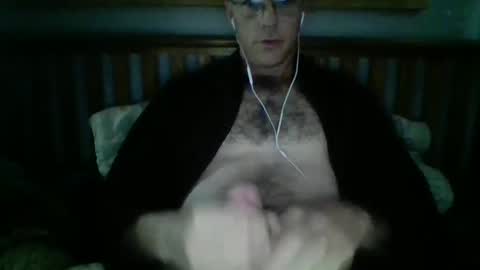 Snapshot of q2phq2ph chatting on 10/12/25, 08:30 q2phq2ph online show from 10/12/25, 08:30