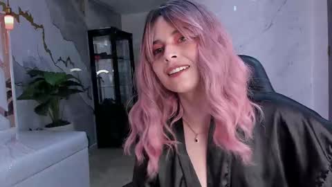 Snapshot of qetsyah_tf chatting on 01/15/26, 01:16 Qetsyah online show from 01/15/26, 01:16