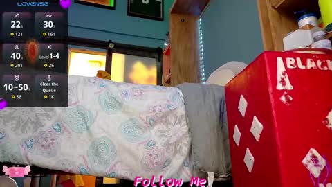 Queen And King online show from 11/18/25, 06:12