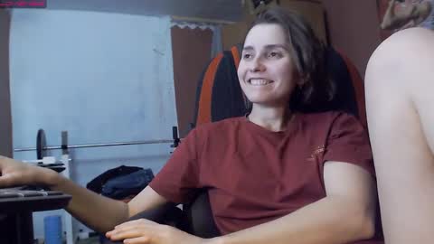 Lola online show from 02/11/25, 06:44