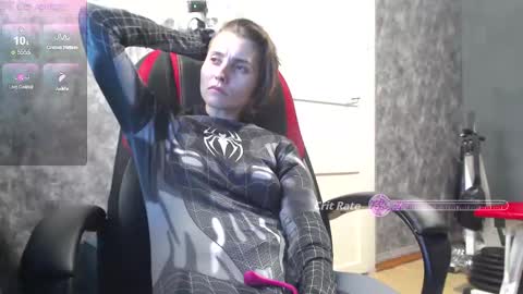 Lola online show from 10/17/25, 10:40