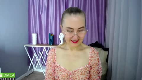 Snapshot of queen_a_n_i chatting on 12/03/24, 09:55 A N I Ill be here on December 1st online show from 12/03/24, 09:55