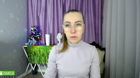 Snapshot of queen_a_n_i chatting on 12/09/24, 06:01 A N I Ill be here on December 1st online show from 12/09/24, 06:01