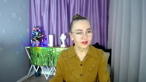 Snapshot of queen_a_n_i chatting on 01/02/25, 01:19 A N I Ill be here on December 1st online show from 01/02/25, 01:19