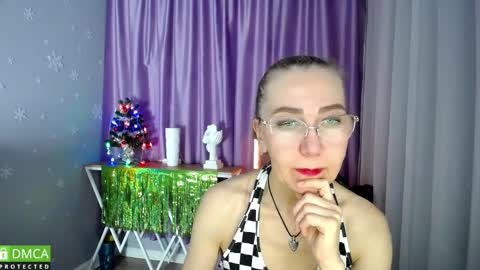 Snapshot of queen_a_n_i chatting on 01/11/25, 07:06 A N I Ill be here on December 1st online show from 01/11/25, 07:06