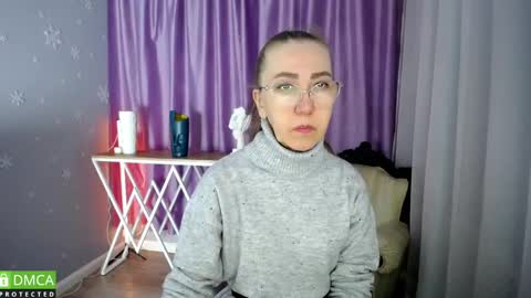 Snapshot of queen_a_n_i chatting on 01/17/25, 07:30 A N I Ill be here on December 1st online show from 01/17/25, 07:30