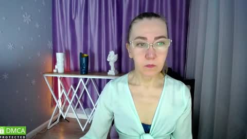 Snapshot of queen_a_n_i chatting on 01/29/25, 07:46 A N I Ill be here on December 1st online show from 01/29/25, 07:46