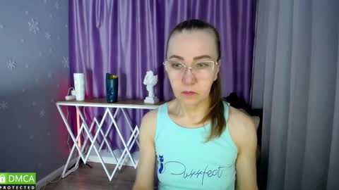 Snapshot of queen_a_n_i chatting on 02/02/25, 10:13 A N I Ill be here on December 1st online show from 02/02/25, 10:13