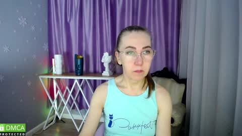 Snapshot of queen_a_n_i chatting on 02/15/25, 08:22 A N I Ill be here on December 1st online show from 02/15/25, 08:22