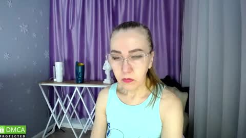 Snapshot of queen_a_n_i chatting on 02/15/25, 02:33 A N I Ill be here on December 1st online show from 02/15/25, 02:33