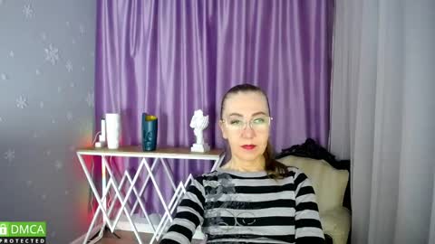 Snapshot of queen_a_n_i chatting on 02/23/25, 05:45 A N I Ill be here on December 1st online show from 02/23/25, 05:45