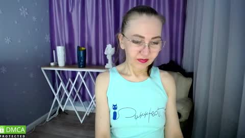 Snapshot of queen_a_n_i chatting on 02/26/25, 12:03 A N I Ill be here on December 1st online show from 02/26/25, 12:03