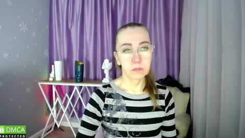 Snapshot of queen_a_n_i chatting on 03/06/25, 08:19 A N I Ill be here on December 1st online show from 03/06/25, 08:19