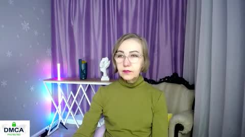 Snapshot of queen_a_n_i chatting on 11/23/25, 10:15 A N I Ill be here on December 1st online show from 11/23/25, 10:15