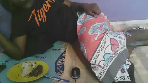 queen_berry1 online show from 09/18/25, 07:43